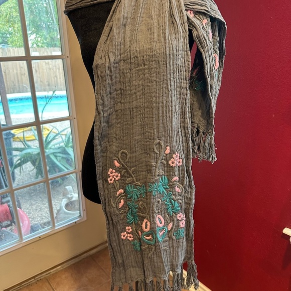 Boho Embroidered Scarf Wrap Gray Cotton Floral Tassel Fringe Festival Bohemian - Picture 2 of 7